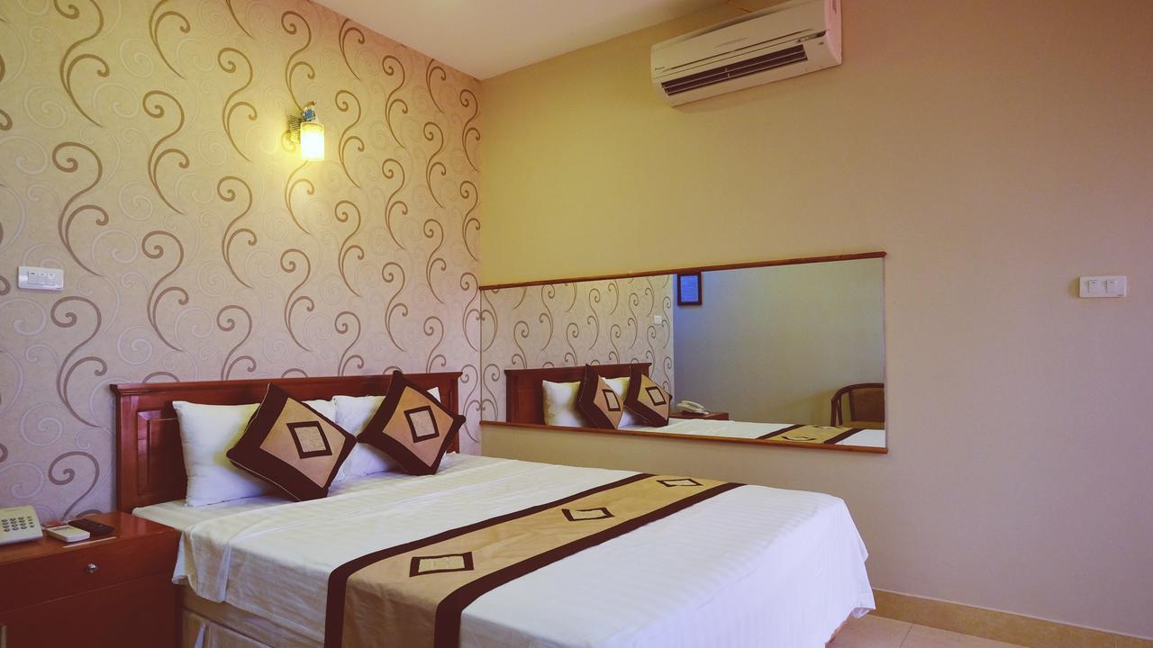 Ba Sao Hotel Hanoi Exterior photo